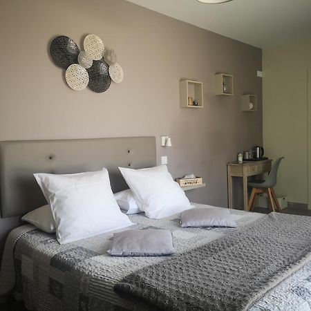 La Sarlamandre Marcillac-Saint-Quentin Bagian luar foto