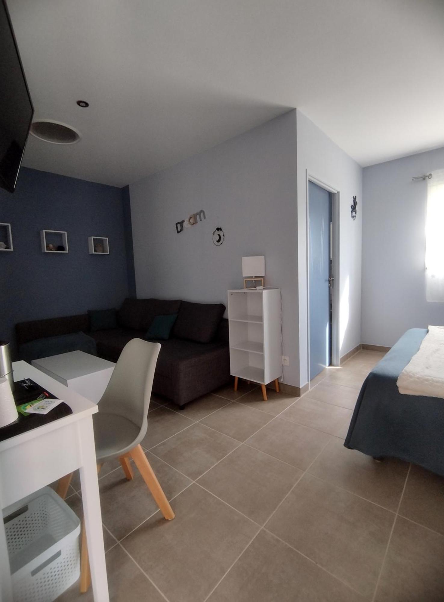 La Sarlamandre Marcillac-Saint-Quentin Bagian luar foto